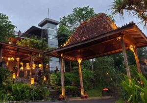 hotel mewah plataran borobudur resort